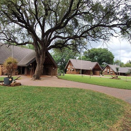 Maruleng Ekuthuleni River Front Chalets מראה חיצוני תמונה