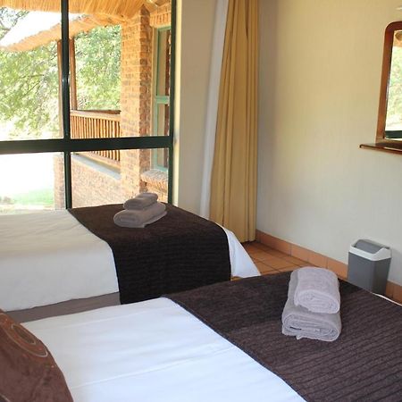 Maruleng Ekuthuleni River Front Chalets מראה חיצוני תמונה