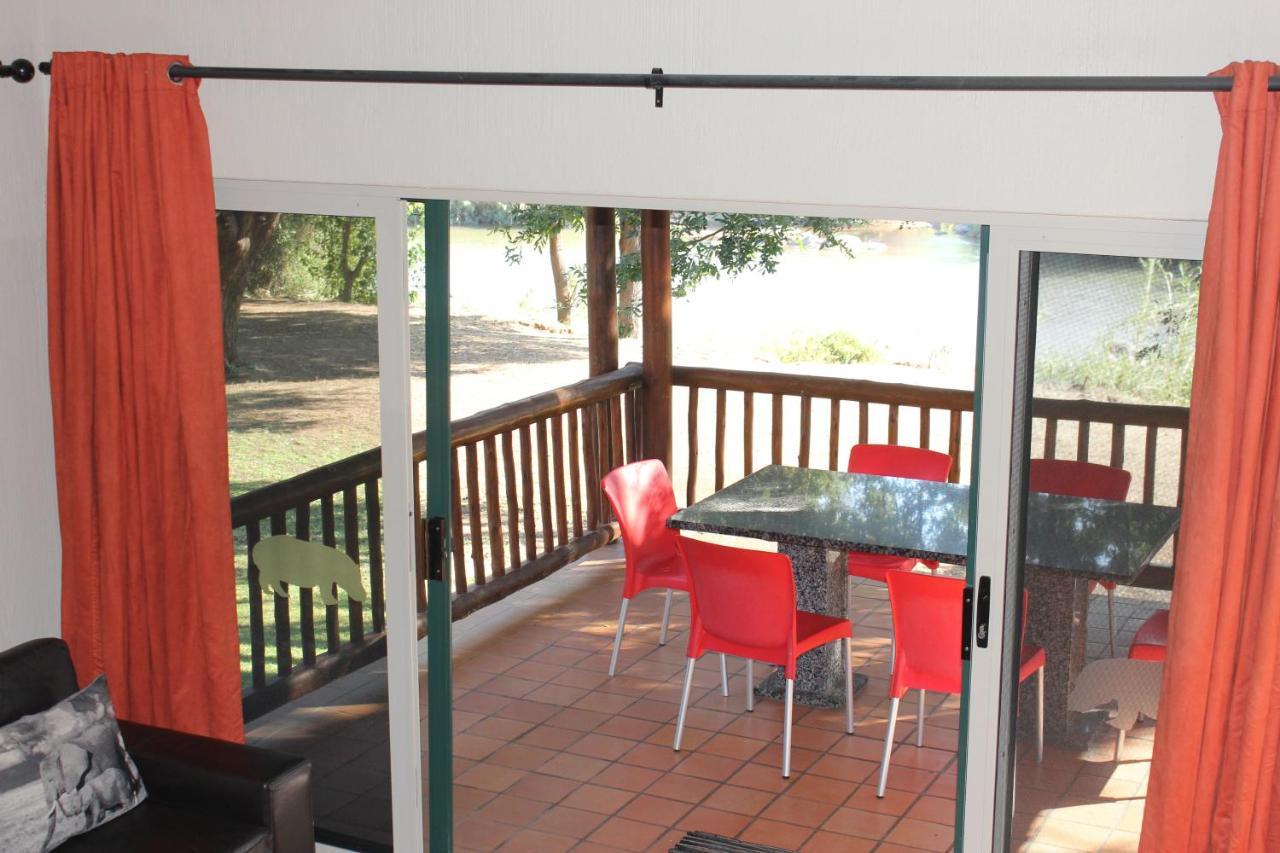 Maruleng Ekuthuleni River Front Chalets מראה חיצוני תמונה