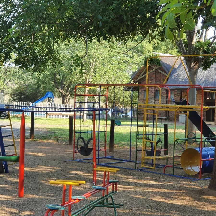 Maruleng Ekuthuleni River Front Chalets מראה חיצוני תמונה
