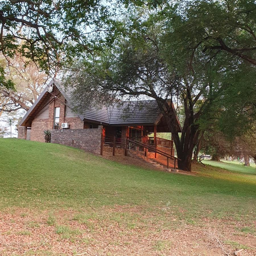 Maruleng Ekuthuleni River Front Chalets מראה חיצוני תמונה