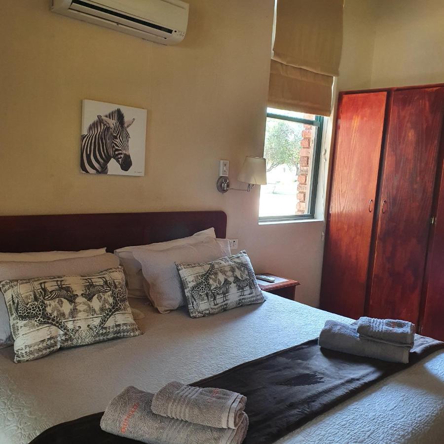 Maruleng Ekuthuleni River Front Chalets מראה חיצוני תמונה