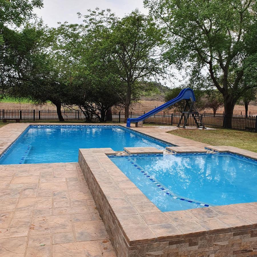 Maruleng Ekuthuleni River Front Chalets מראה חיצוני תמונה